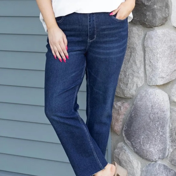 Judy Blue Denim - NWT Judy Blue Leave Her Wild High-Waist Cropped Straight Jeans